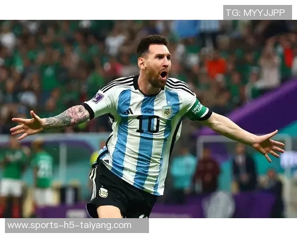 特雷泽盖与梅西同框合影致敬足球历史无可争议的第一人梅西